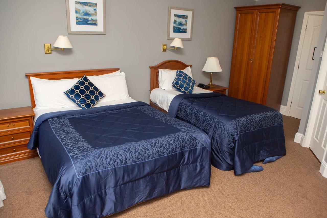 Leens Hotel Abbeyfeale Eksteriør billede